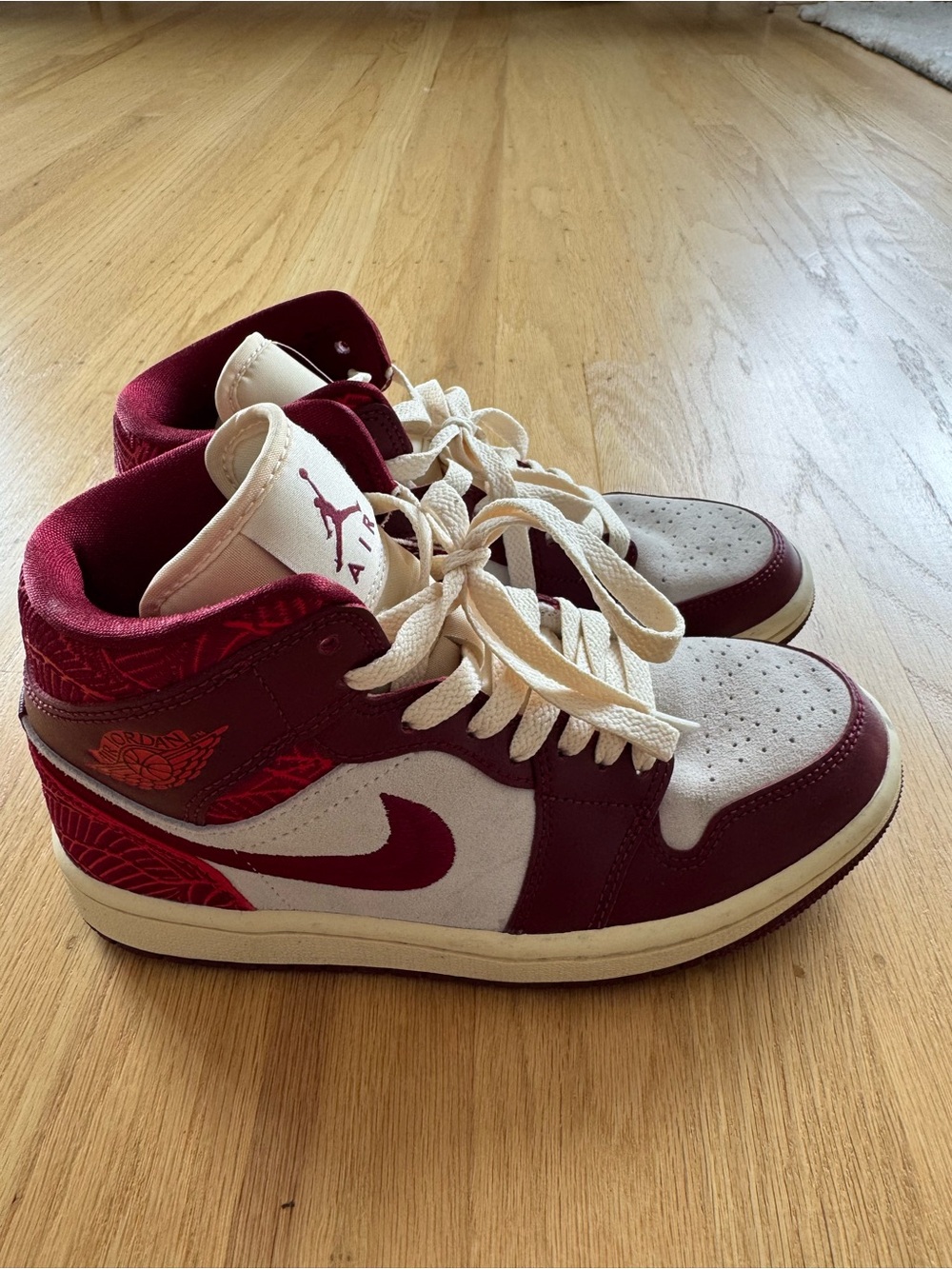Nike Jordan 1 Mid SE Tiki Leaf Red Sail